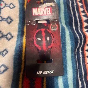 Marvel Deadpool Timepiece with Red and Black Design